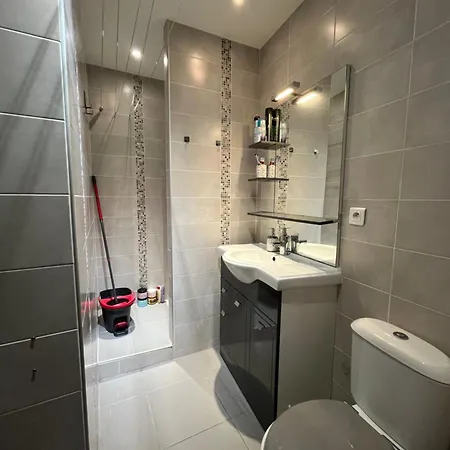 Climatisee Au Coeur De Apartment Nimes